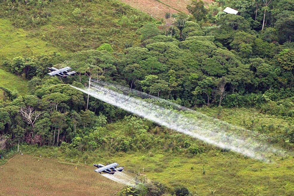 Los 16 congresistas de la Alianza Verde consideran que la convocatoria por parte de la Anla para realizar audiencias públicas virtuales sobre aspersión aérea en plena emergencia social, va en contra de la coyuntura nacional y desconoce un concepto de la Procuraduría.