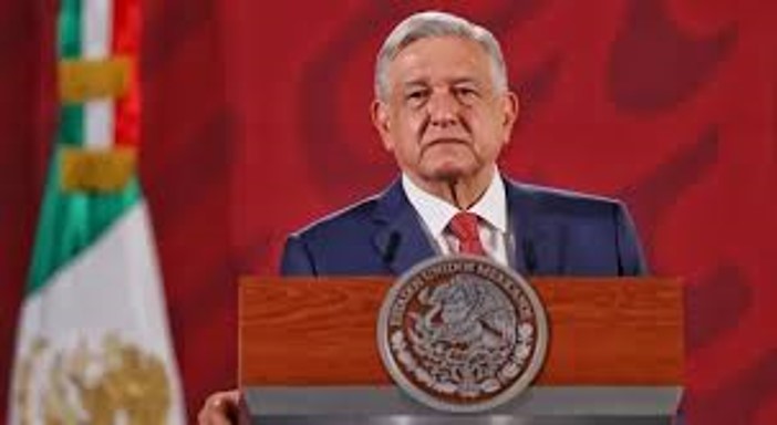 El presidente de México suele brindar conferencias matutinas diarias desde Palacio Nacional.