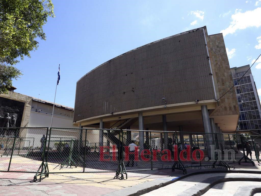 Fachada del Consejo Nacional Electoral de Honduras