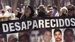 Imagen de manifestantes por la Ley de Declaración Especial de Ausencia