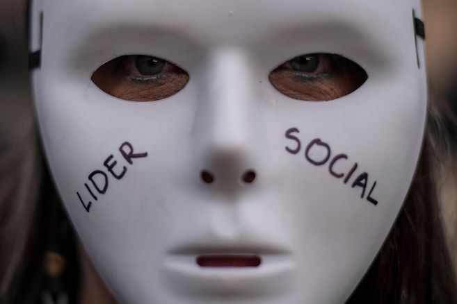Máscara de un lider social