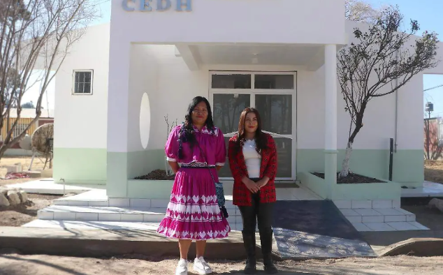 M&oacute;nica Espino Muela, visitadora titular y Josefina Isabel Villalobos Vigil responsable del &aacute;rea de capacitaci&oacute;n narraron los principales retos que enfrentan para que los ind&iacute;genas conozcan sus derechos.