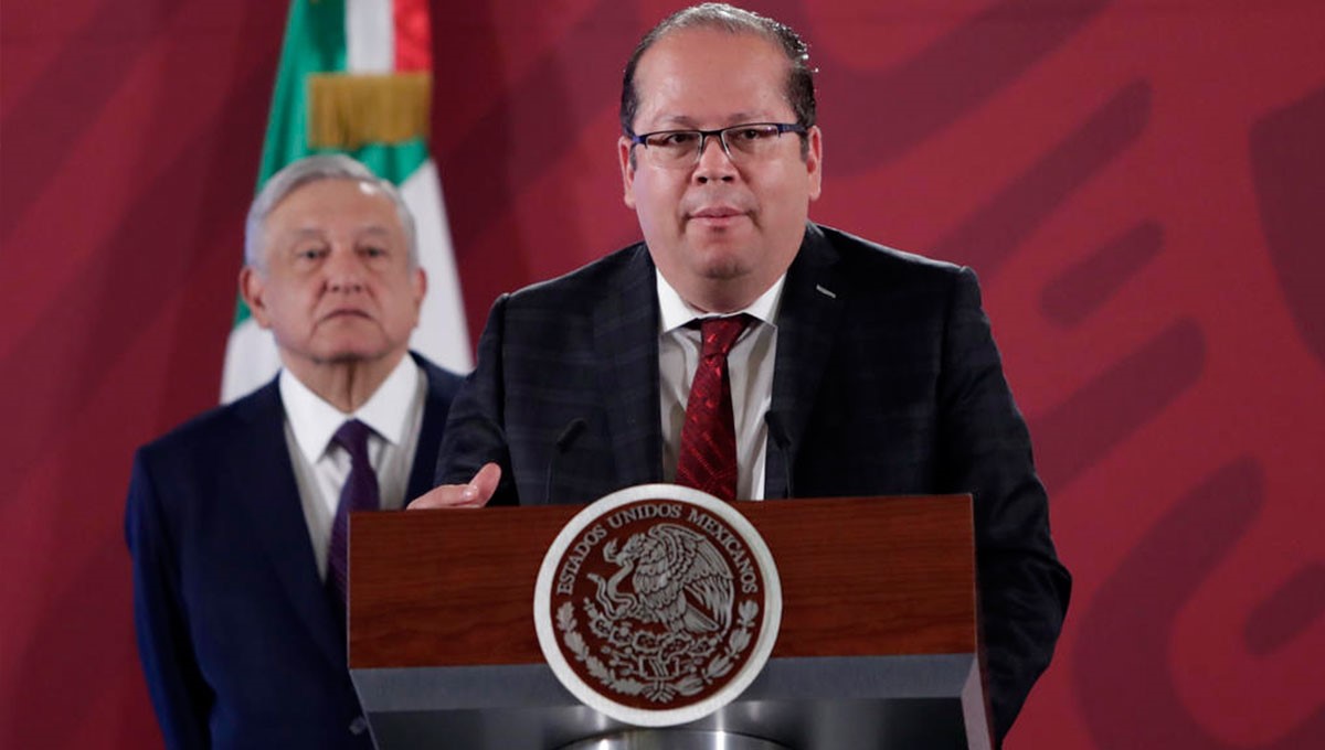 Ricardo Rodriguez dando un discurso