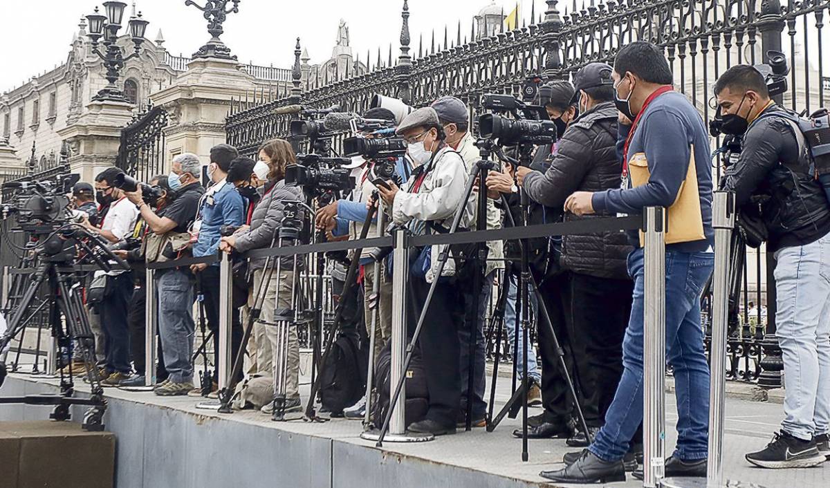 Con esta iniciativa, se sancionarían jueces, fiscales y policías que filtren información a periodistas antes de que un proceso llegue a juicio oral