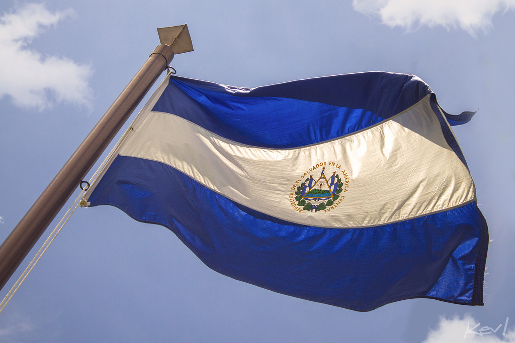 Bandera de El Salvador