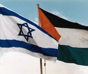Dos banderas: Israel y Palestina