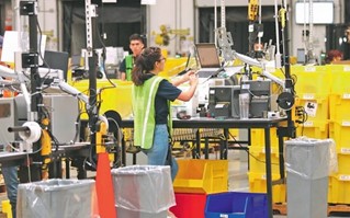 Imagen de trabajadores de area industrial