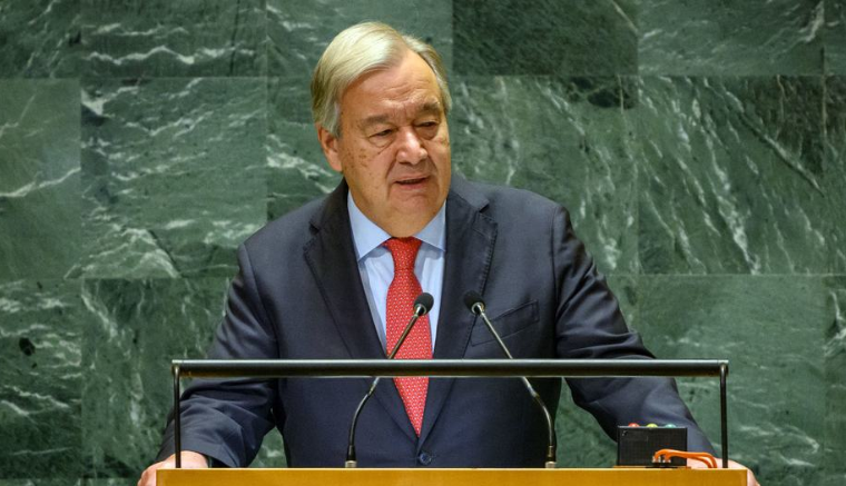 El Secretario General, António Guterres, se dirige al pleno de la Asamblea General al inaugurar el debate de alto nivel de su 79º periodo de sesiones.