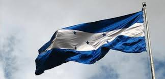 Bandera de Honduras en asta
